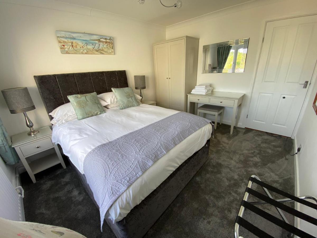 Beau Vallon Holiday Apartments Saint Peter Exterior photo