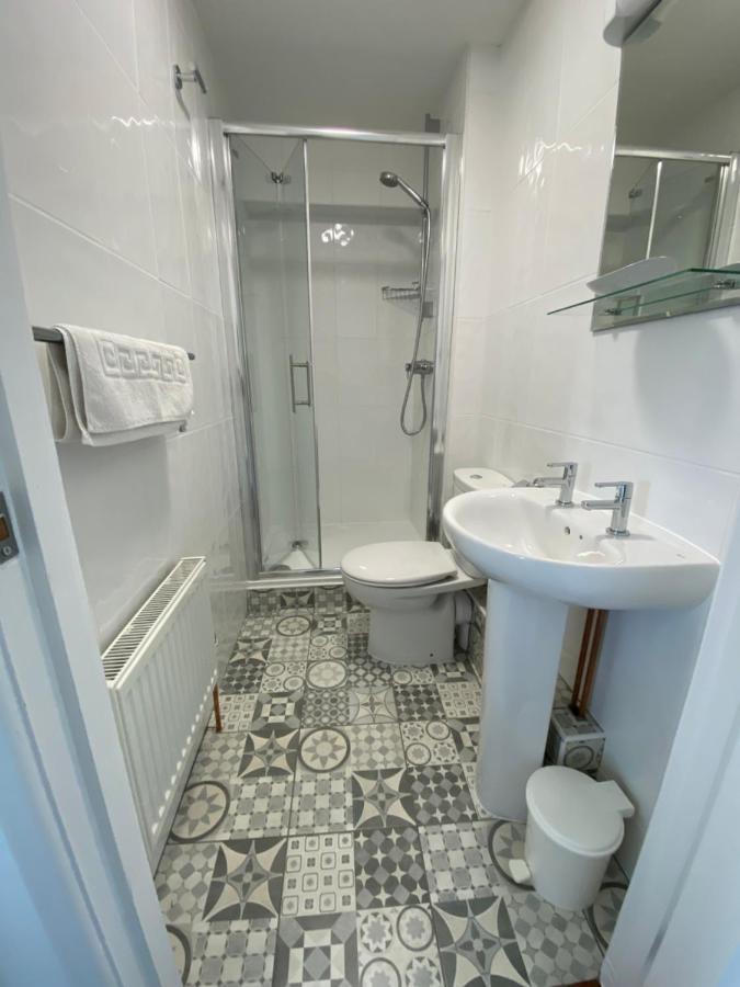 Beau Vallon Holiday Apartments Saint Peter Exterior photo